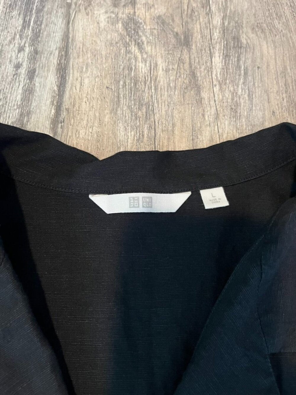 SALE! 2 Uniqlo W's Linen Blend Open Collar S/S Shirts, Black & Olive, Large - Picture 5 of 16